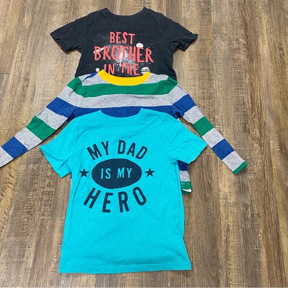 Old Navy Other - Old Navy Kids Graphic and Striped T-Shirts Set
Of 3 Long And Short Sleeve 5T
